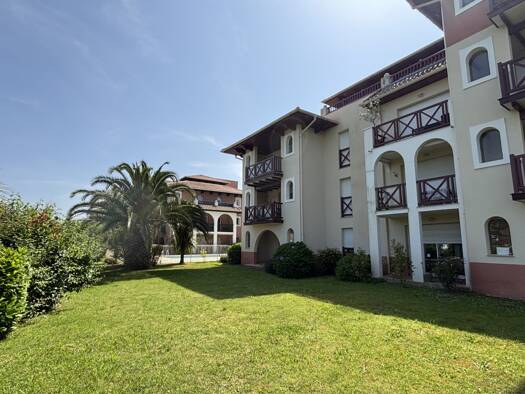 Appartement à vendre 465 000 € 3 pièces 2 chambres 75 m² RDC Ciboure 64500