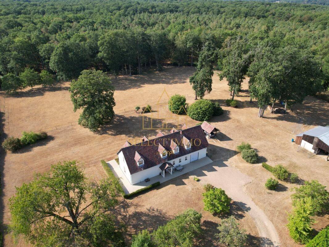 Maison 6 pièces 234 m² · à Les Ventes · 234 m² · 459 000 €