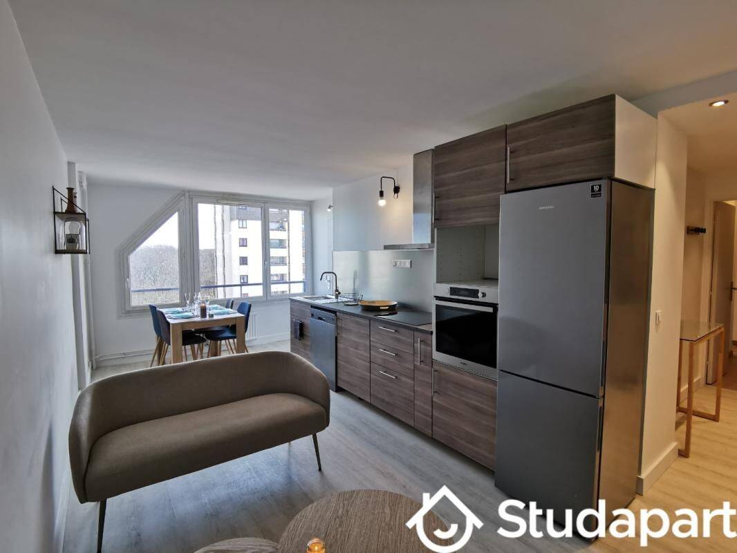 1 pièce 12 m² · à Champs-sur-Marne · 12 m² · 700 €/mois