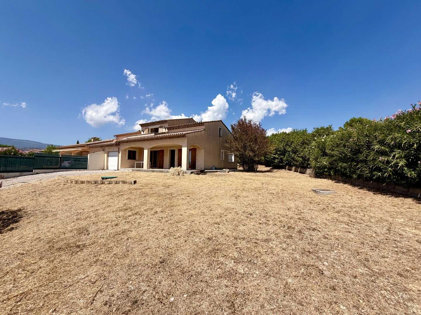 Maison 4 pièces 133 m² · à Tourrettes · 133 m² · 416 000 €