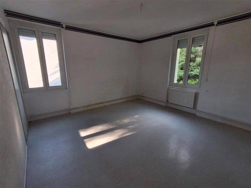 Appartement 3 pièces 78 m² · à Saint-Étienne · 78 m² · 451 €