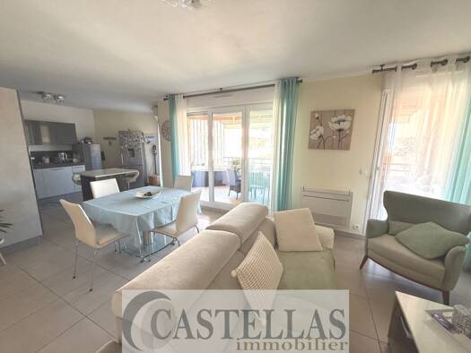 Appartement à vendre 535 000 € 3 pièces 2 chambres 77 m² Étage 2/6 La Ciotat 13600