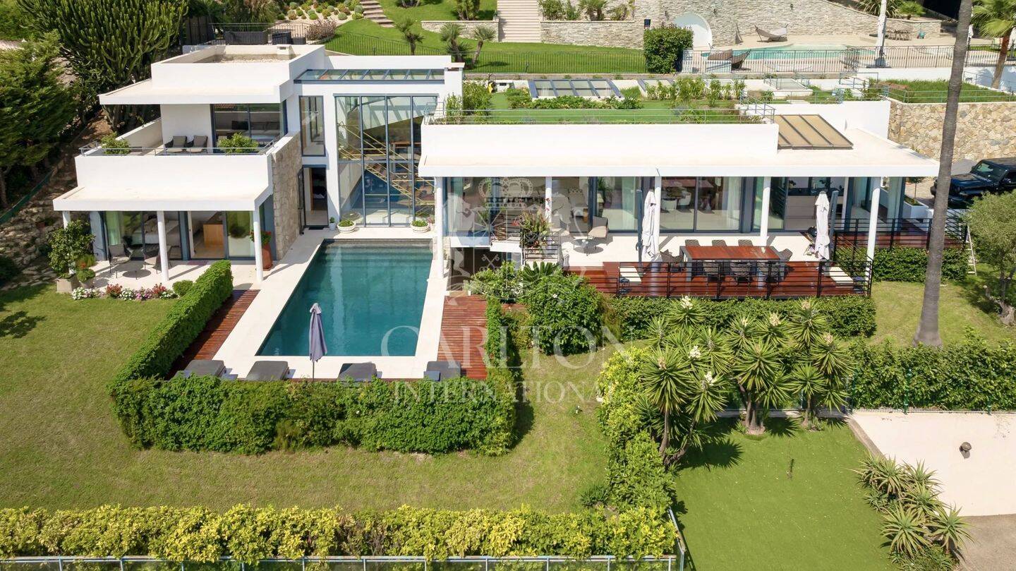 Maison 5 pièces 246 m² · à Èze · 246 m² · 5 250 000 €