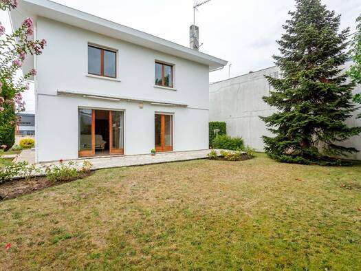 Maison à vendre 429 000 € 8 pièces 5 chambres 155 m² 519 m² de terrain Gravières-Gravette-Beaulieu-Lagrue-Plaisance Cenon 33150