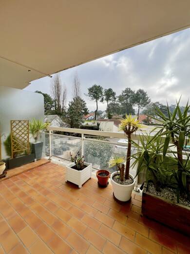 Appartement en viager occupé Bouquet 254 400 € 3 pièces 2 chambres 65 m² Étage 1/3 Gare-Grand Clos La Baule Escoublac 44500