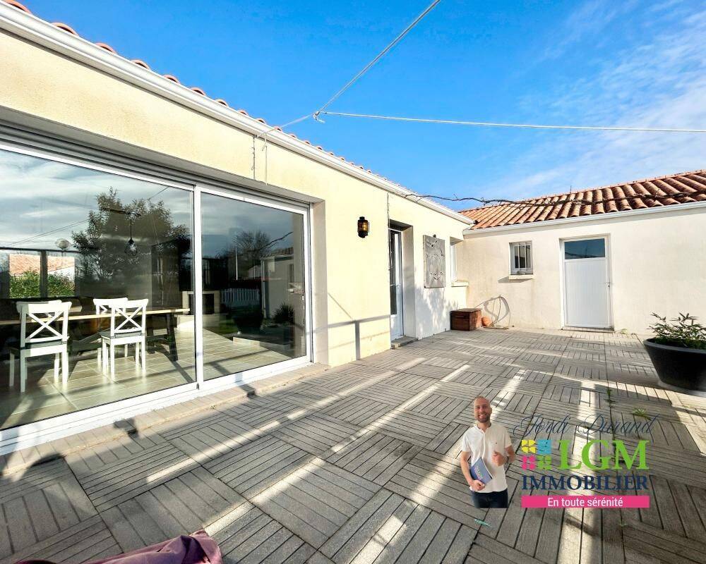 Maison 5 pièces 129 m² · à Nesmy · 129 m² · 299 900 €