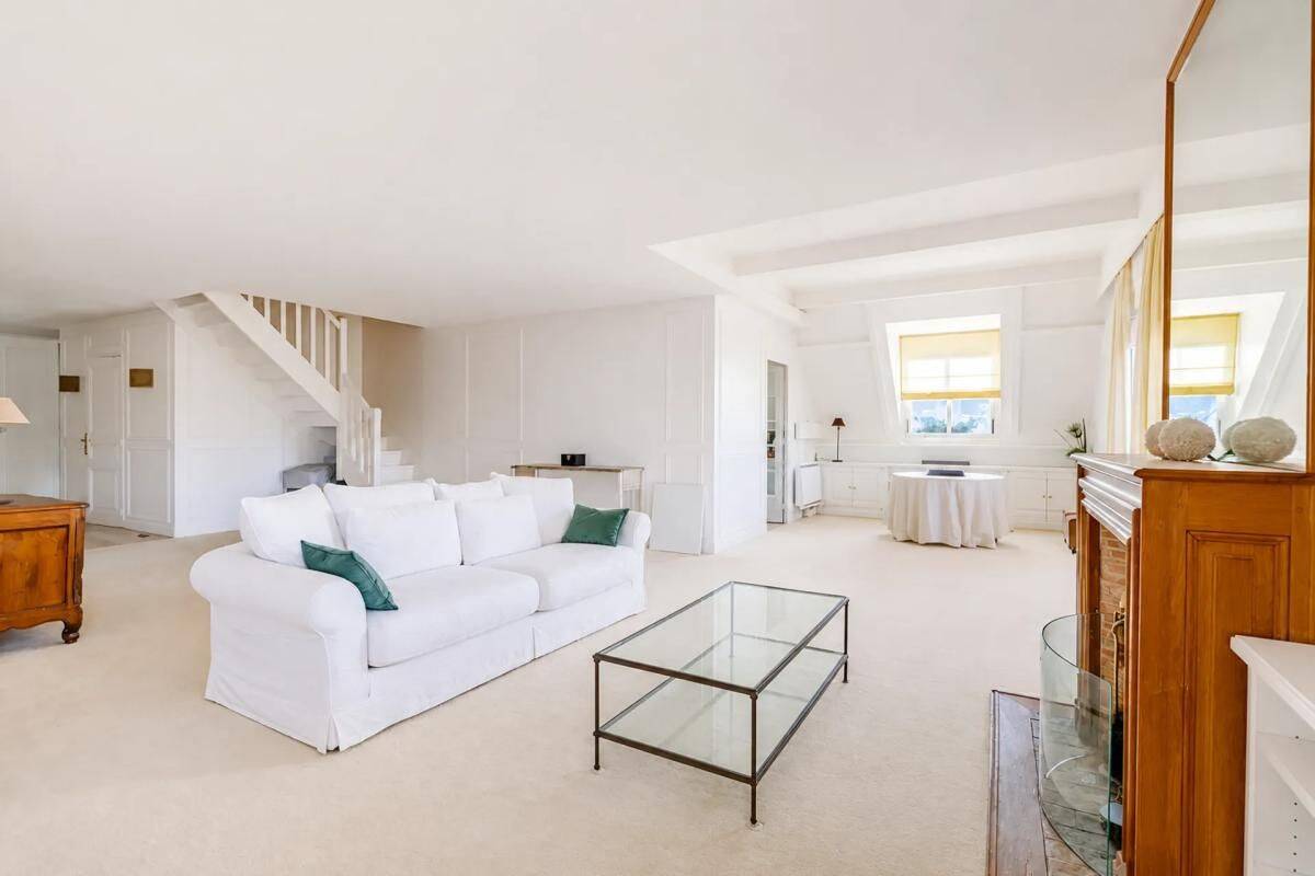 Appartement 5 pièces 160 m² · à Jouy-en-Josas · 160 m² · 670 000 €