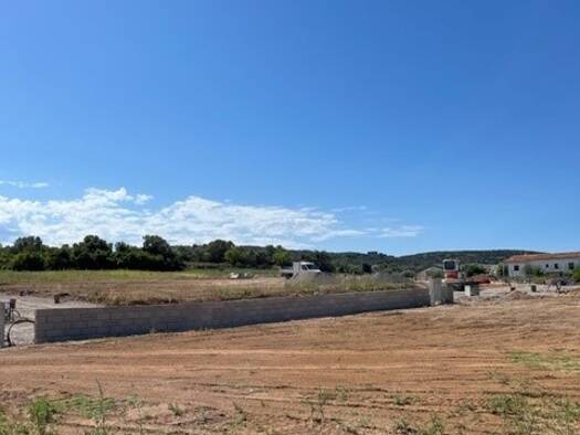 Terrain constructible viabilisé à vendre 219 000 € 350 m² de terrain Gigean 34770