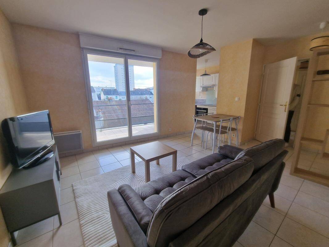 Appartement 2 pièces 40 m² · à Saint-Pierre-des-Corps · 40 m² · 680 €/mois