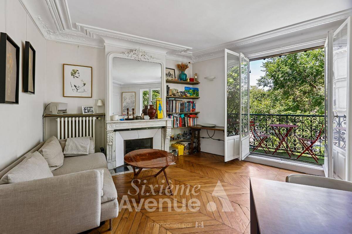 Appartement 3 pièces 79 m² · à Paris 10ème Arrondissement · 79 m² · 2 750 €