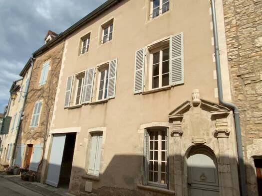 Maison à louer 605 € 4 pièces 2 chambres 102 m² Saint-Gengoux-le-National 71460