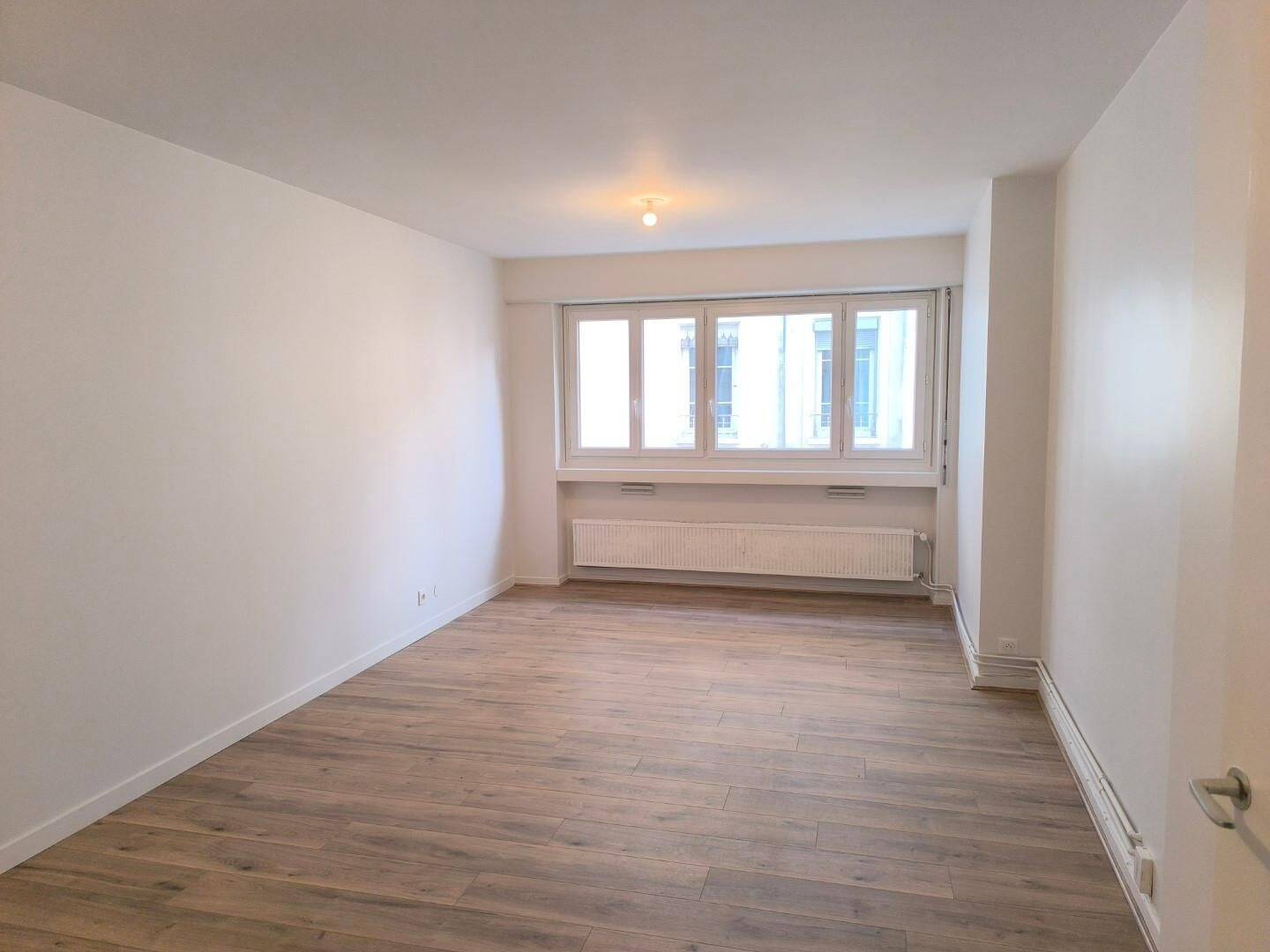 Appartement 2 pièces 56 m² · à Lyon 7ème Arrondissement · 56,1 m² · 956 €