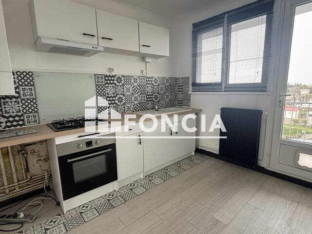 Appartement 2 pièces 49 m² · à Lucé · 49,2 m² · 530 €