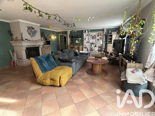 Maison à vendre 470 000 € 7 pièces 5 chambres 275 m² 1 650 m² de terrain Jonquières-Saint-Vincent 30300