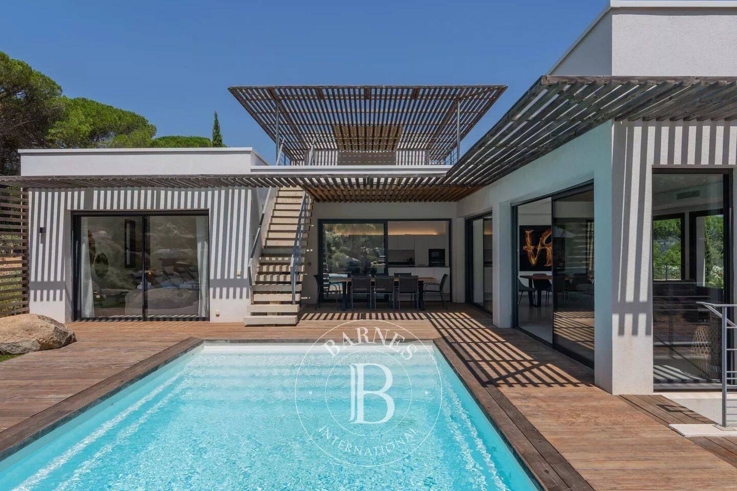 Maison 7 pièces 300 m² · à Zonza · 300 m² · 2 800 000 €