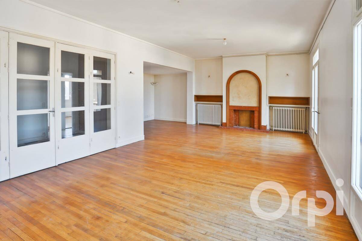 Appartement 5 pièces 137 m² · à Gisors · 136,6 m² · 158 500 €
