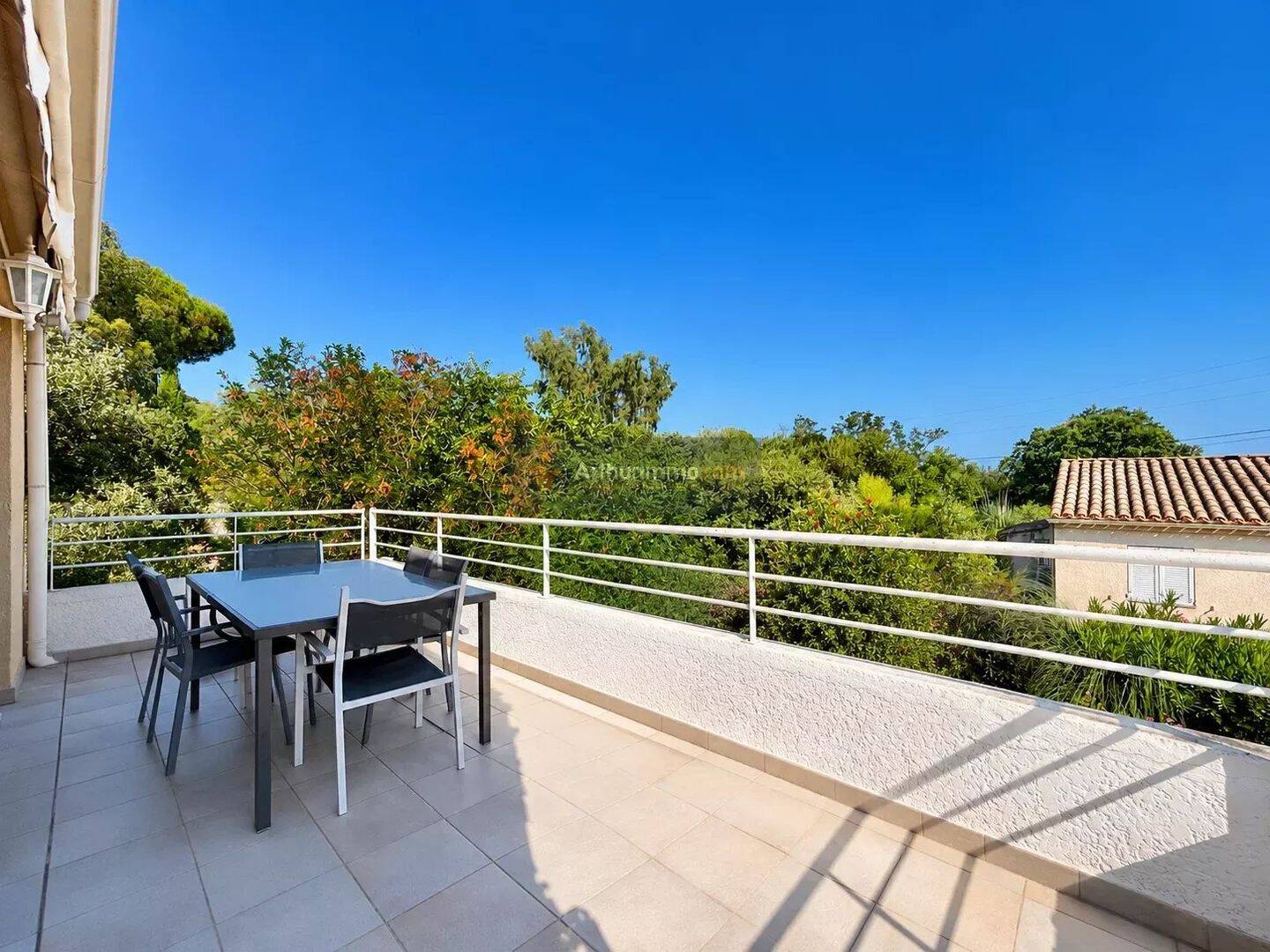 Appartement 2 pièces 38 m² · à Roquebrune-sur-Argens · 38,3 m² · 265 000 €