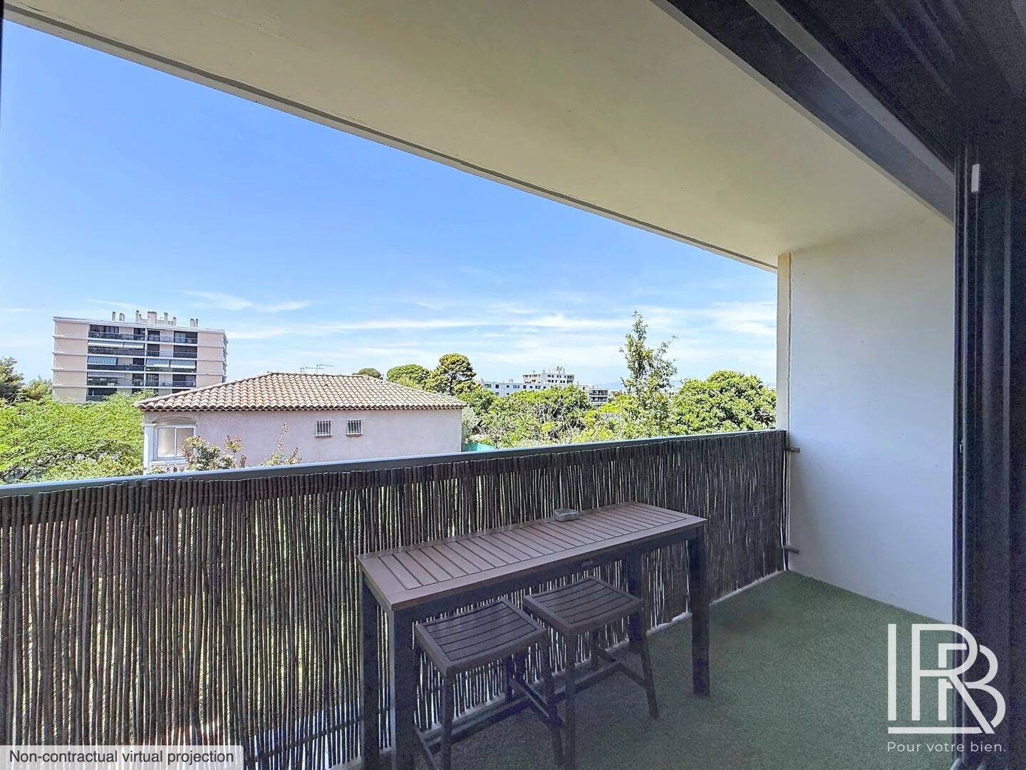 Appartement 4 pièces 94 m² · à Marseille 8ème Arrondissement · 93,7 m² · 316 000 €