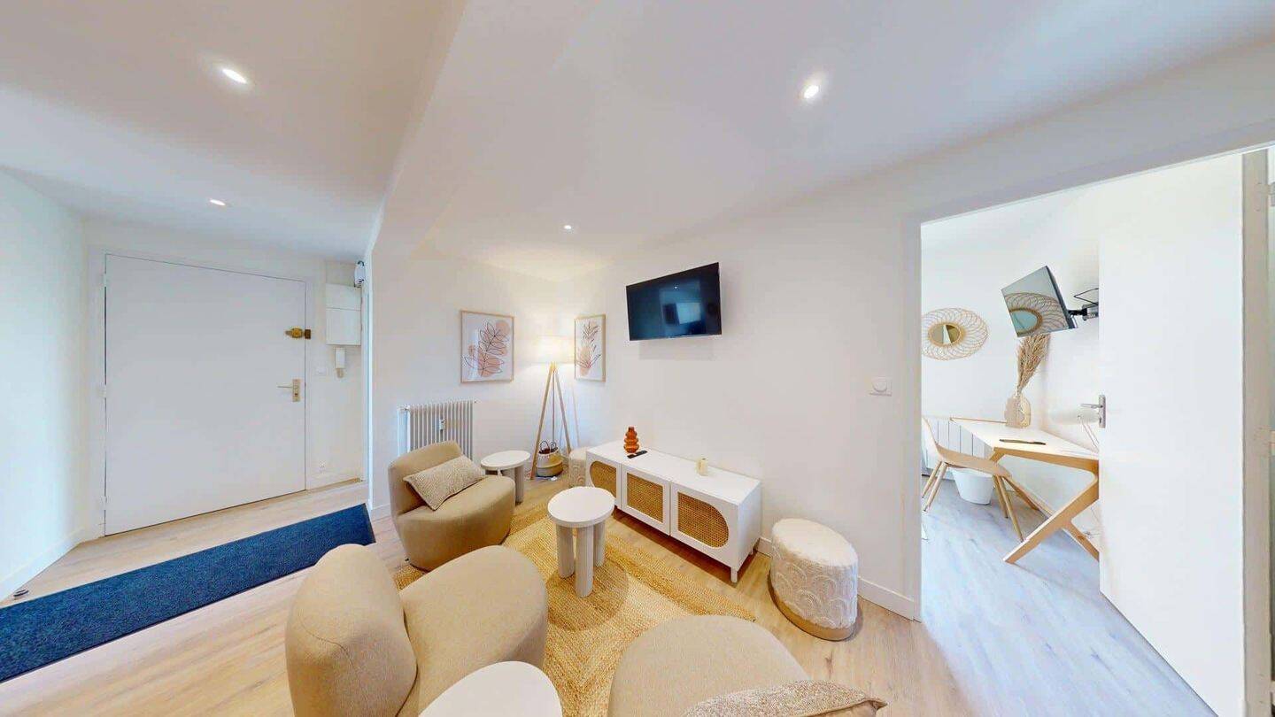 Room in Carré de Saxe, Rennes for 84 m² with 5 bedrooms - Coloca — 9