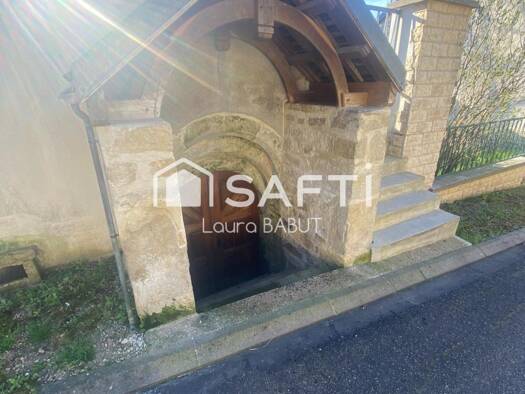 Maison à vendre 75 000 € 5 pièces 4 chambres 127 m² 301 m² de terrain Varennes-sur-Amance 52400