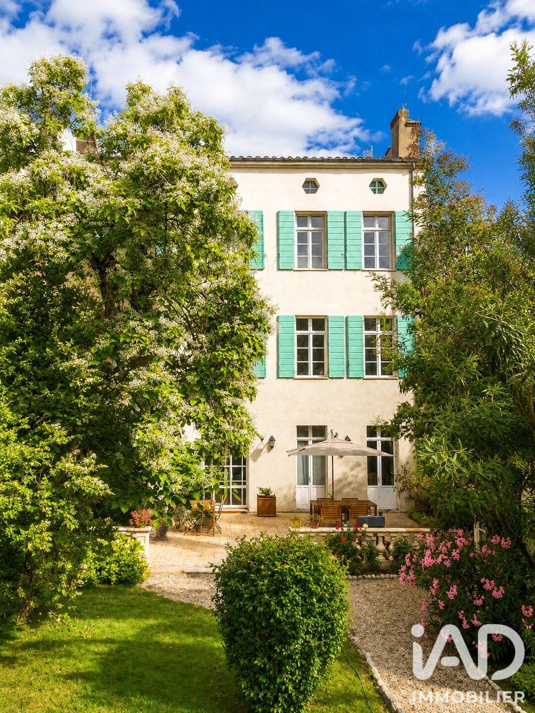 Maison 12 pièces 483 m² · à Prades · 483 m² · 990 000 €
