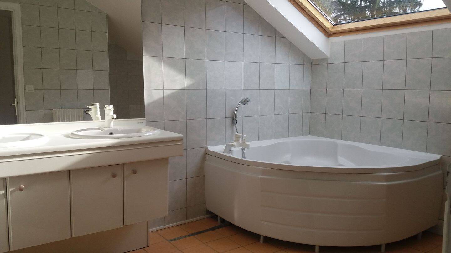 Appartement 4 pièces 84 m² · à Cluses · 84 m² · 1 100 €
