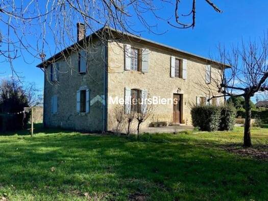 Pavillon à vendre 214 000 € 7 pièces 5 chambres 272 m² Centre Basse-Ville Auch 32000