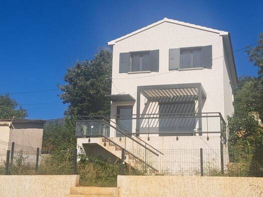 Villa à vendre 299 000 € 4 pièces 3 chambres 97 m² 500 m² de terrain Santa-Lucia-di-Moriani 20230