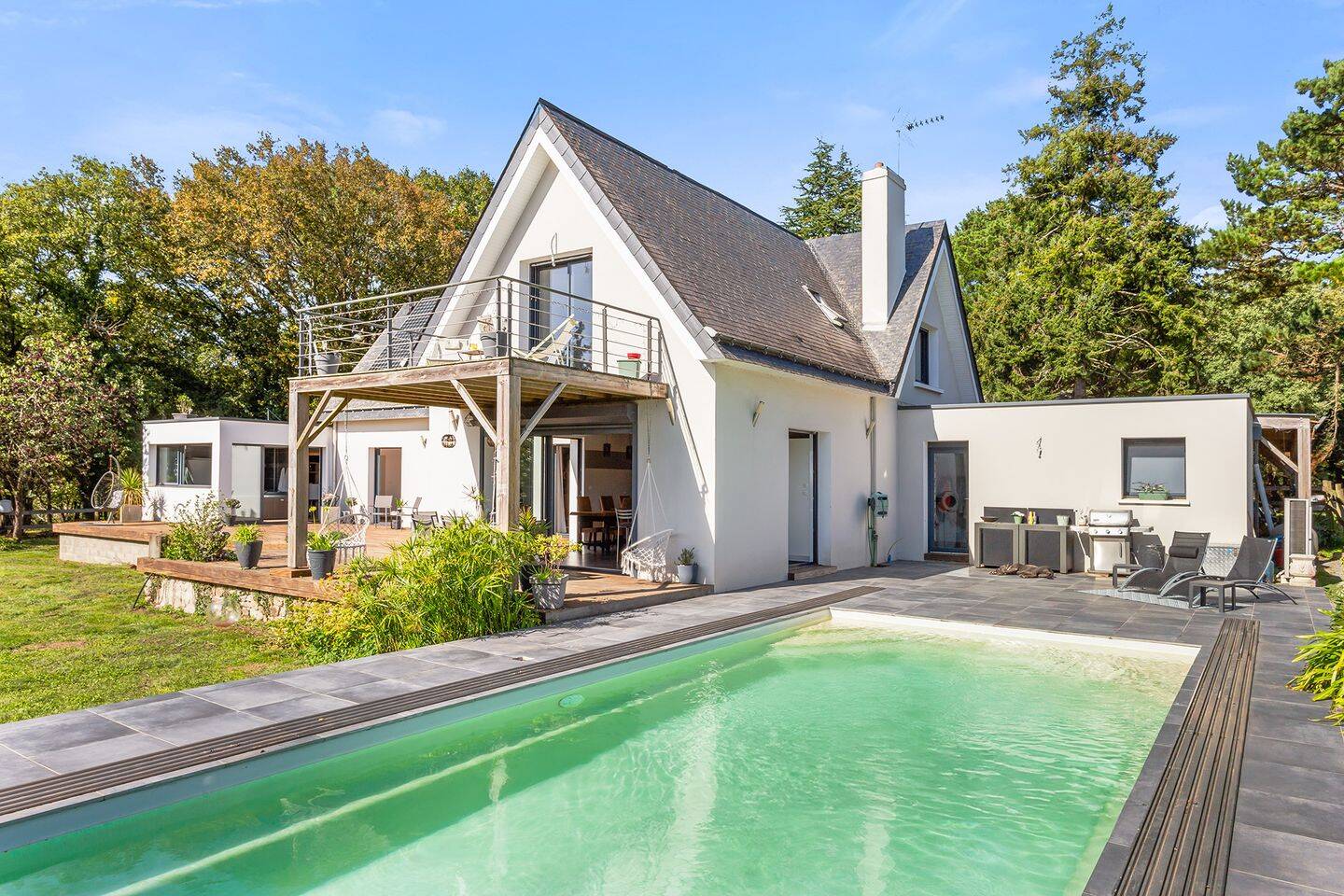 Maison 8 pièces 250 m² · à Pontchâteau · 250 m² · 943 000 €