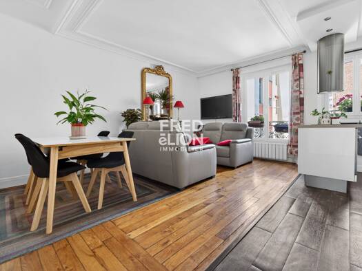 Appartement à vendre 549 000 € 2 pièces 1 chambre 54 m² Étage 2/6 Clignancourt-Jules Joffrin Paris 18ème arrondissement 75018