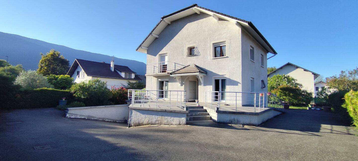 Maison 6 pièces 195 m² · à Voglans · 195 m² · 565 000 €