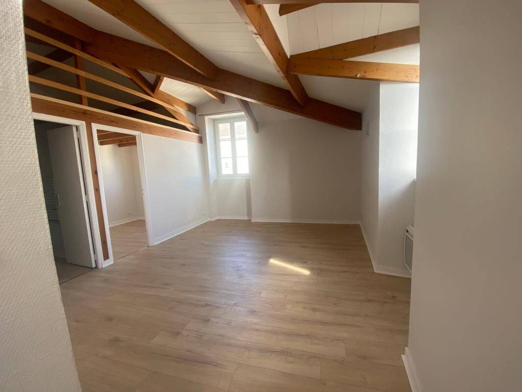 Appartement 1 pièce 32 m² · à La Rochelle · 32 m² · 600 €/mois