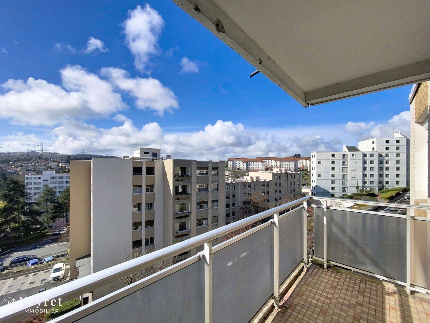 Appartement 4 pièces 81 m² · à Saint-Étienne · 81 m² · 104 000 €