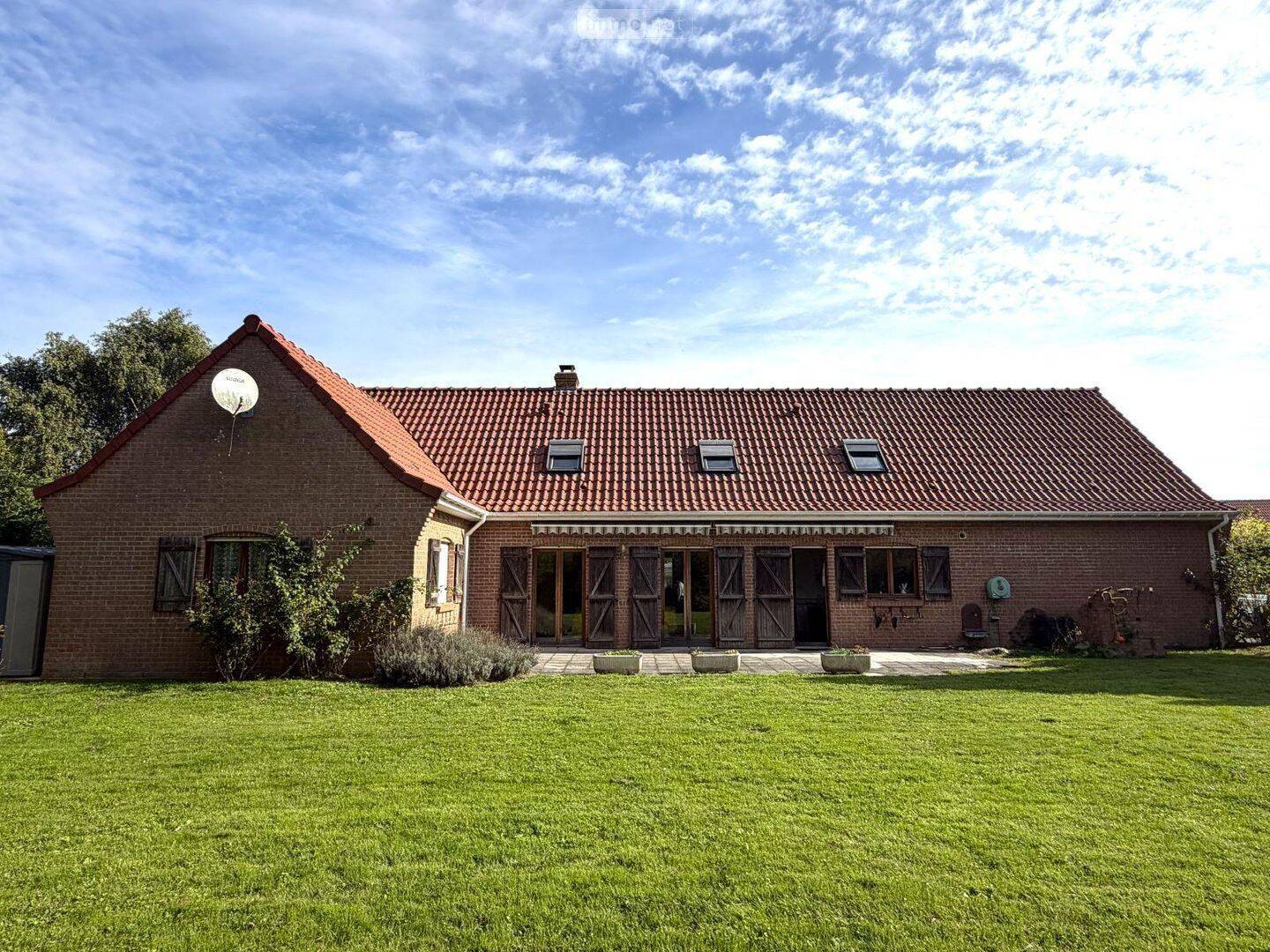 Maison 7 pièces 162 m² · à Crochte · 162 m² · 283 500 €