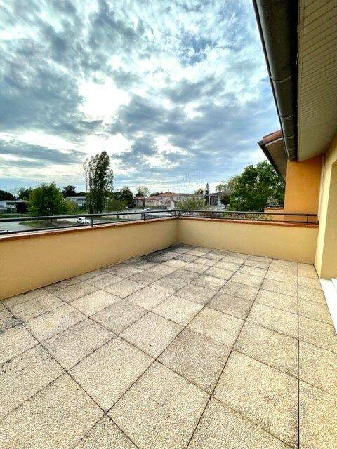 Appartement 4 pièces 82 m² · à Saint-Jean · 81,8 m² · 990 €/mois