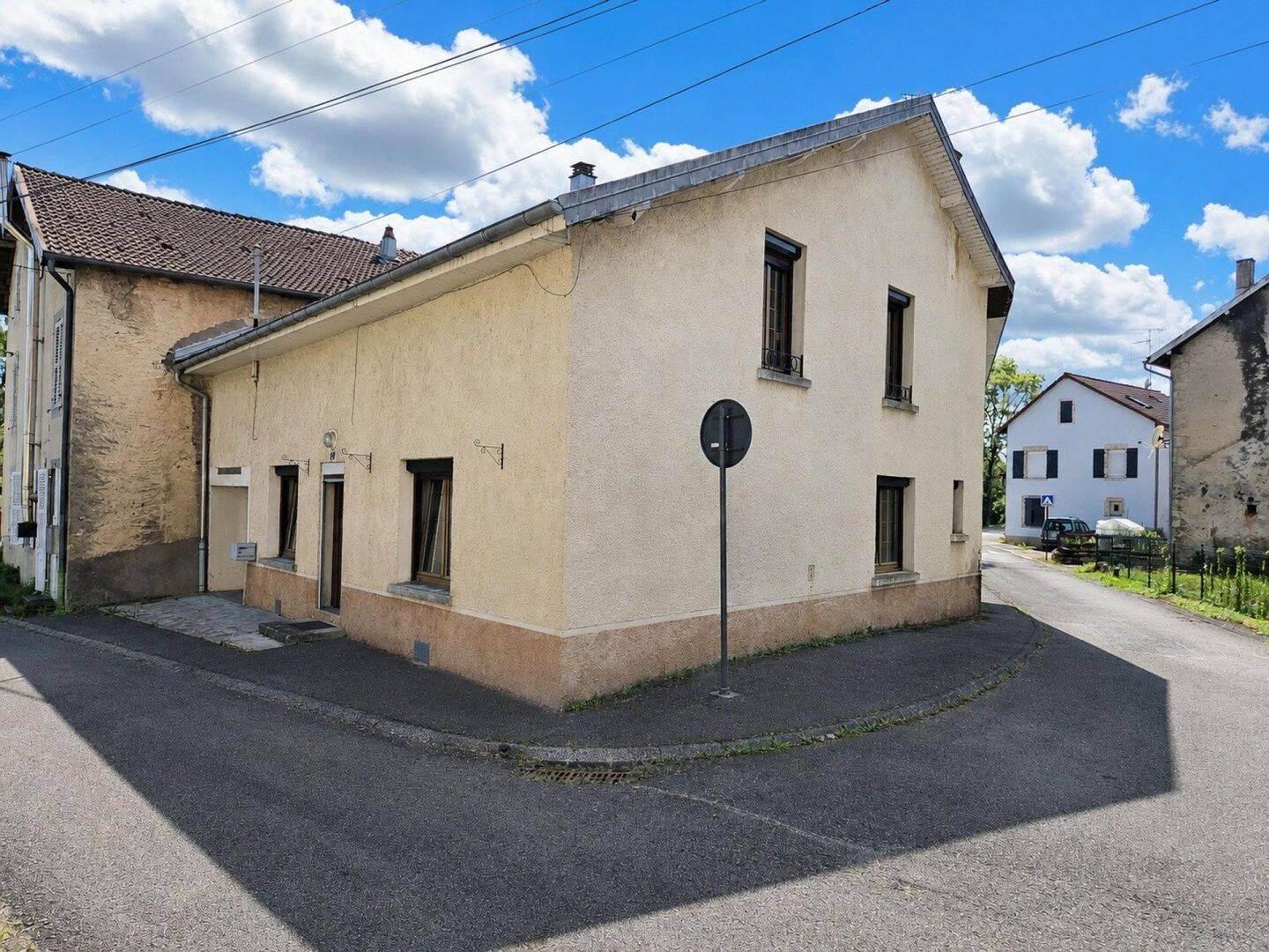 Maison 4 pièces 107 m² · à Longevelle-sur-Doubs · 107 m² · 69 000 €