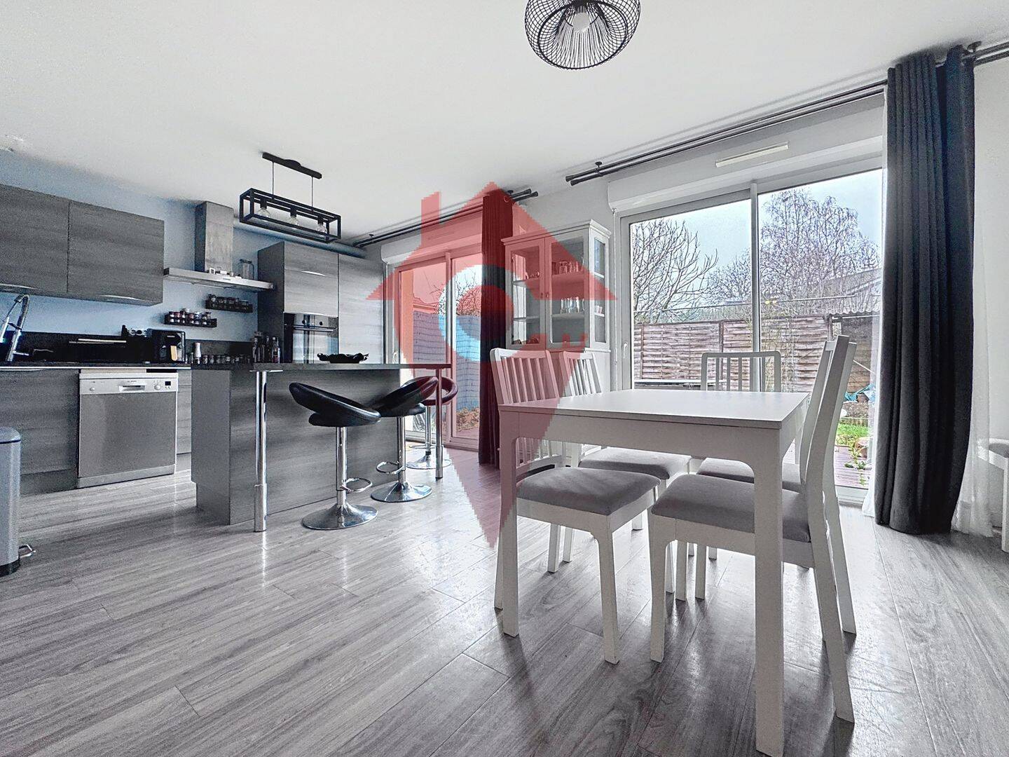 Maison 5 pièces 93 m² · à Saint-Germain-lès-Arpajon · 93 m² · 299 000 €