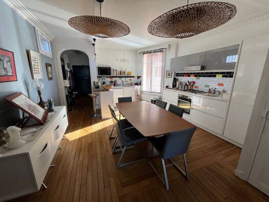 Appartement à vendre 800 000 € 4 pièces 2 chambres 80 m² Étage 3/5 Vignerons Vincennes 94300