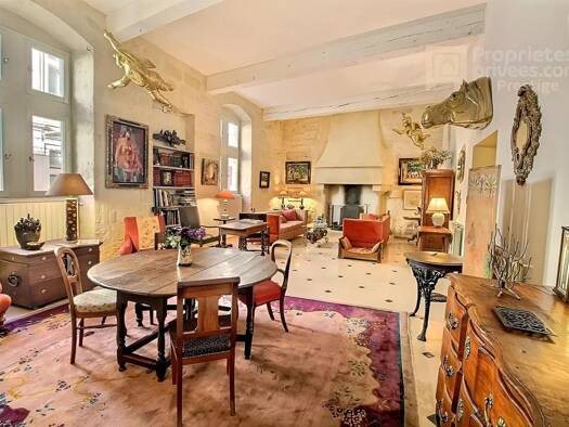 Duplex à vendre 890 000 € 5 pièces 4 chambres 181 m² RDC Centre Est Uzès 30700