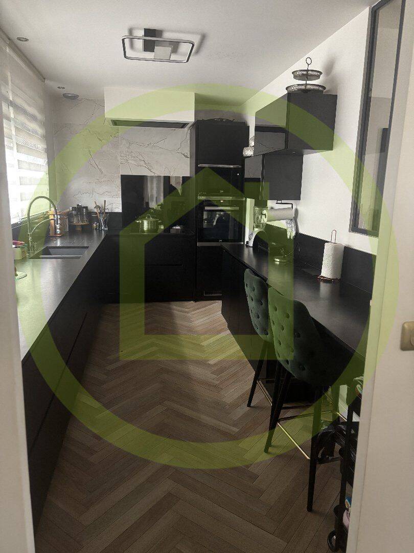 Maison 5 pièces 160 m² · à Méry-sur-Oise · 160 m² · 628 000 €