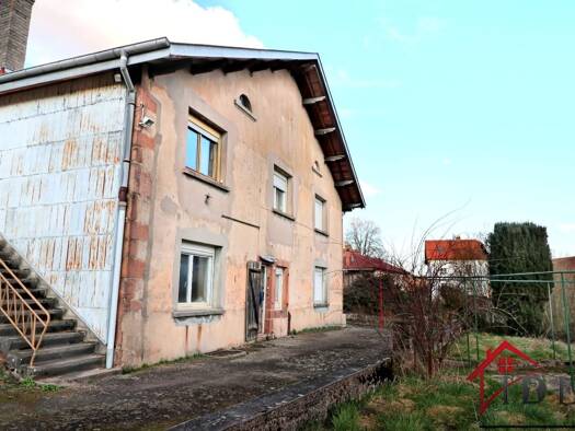 Maison à vendre 158 000 € 7 pièces 6 chambres 228 m² 1 378 m² de terrain Lépanges-sur-Vologne 88600