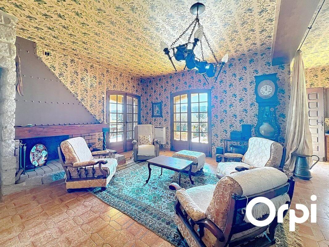 Maison 5 pièces 270 m² · à Sotta · 270 m² · 750 000 €