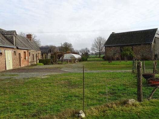 Terrain agricole à vendre 246 750 € 214 m² 7 780 m² de terrain Brou 28160
