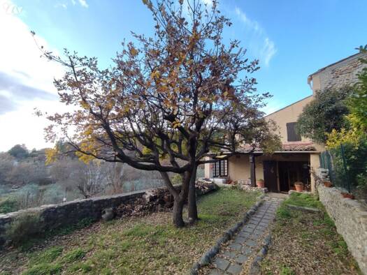 Maison à vendre 224 700 € 3 pièces 2 chambres 86 m² 197 m² de terrain Saint-Julien-d'Asse 04270