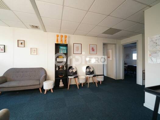 Espace bureau à louer 1 250 € 125 m² de bureaux divisible jusqu'à 125 m² Villeurbanne 69100