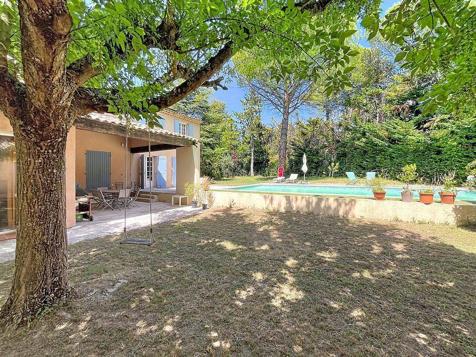Maison 9 pièces 286 m² · à Aix-en-Provence · 286,4 m² · 1 092 000 €