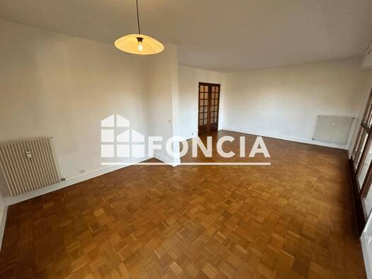 Appartement à louer 998 € 3 pièces 1 chambre 64 m² 3ème étage Les bords de l'Yerres Brunoy 91800