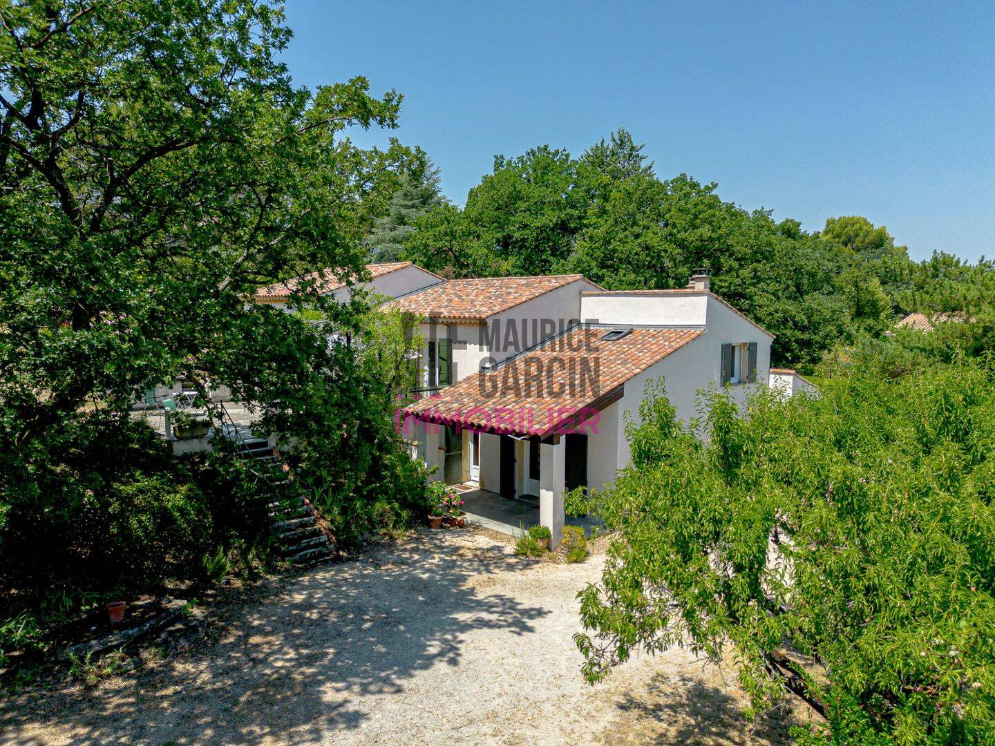 Maison 7 pièces 153 m² · à Carpentras · 153,3 m² · 450 000 €