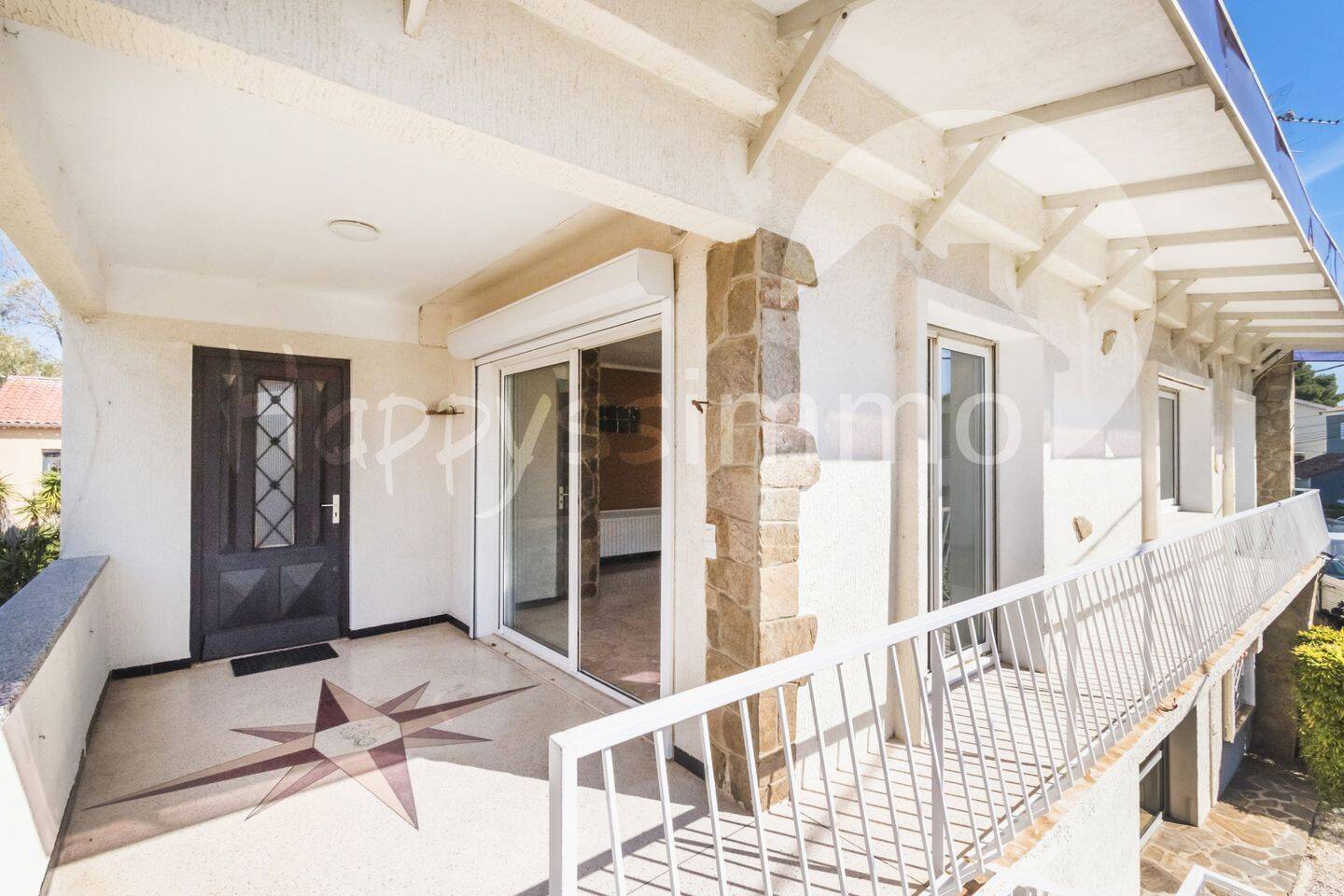 Maison 10 pièces 238 m² · à Hyères · 238 m² · 748 000 €
