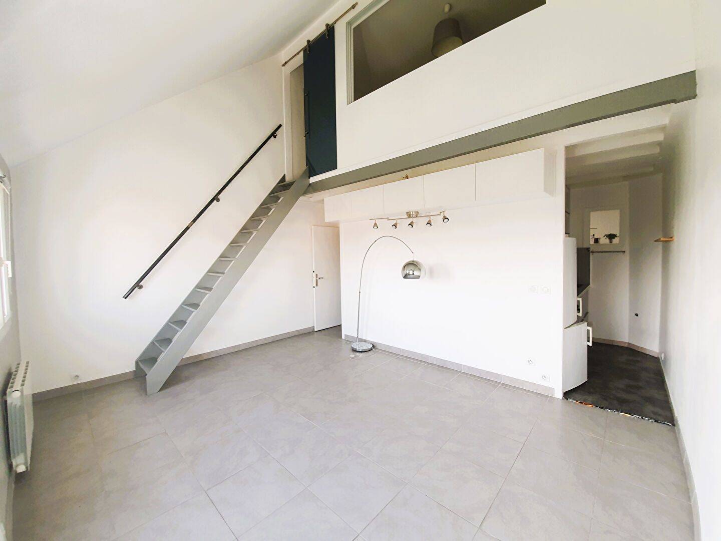 Appartement 2 pièces 42 m² · à Pontault-Combault · 42 m² · 911 €